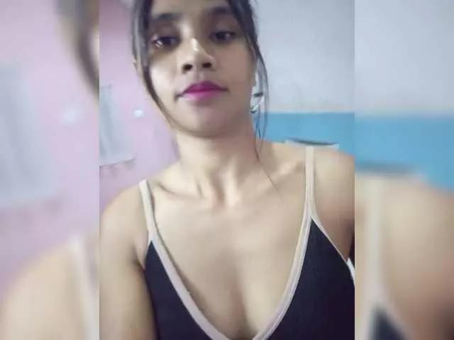 TitiAnnah on BongaCams 