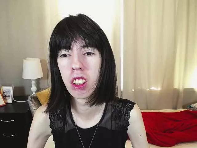 Unusual-G on BongaCams 