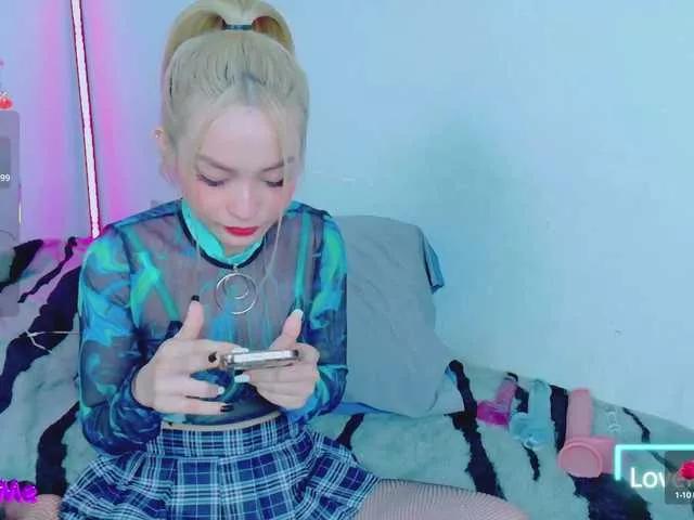 Uyennhi99 on BongaCams 