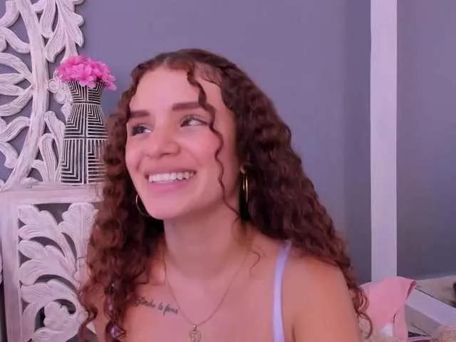 ValloletWarson on BongaCams 