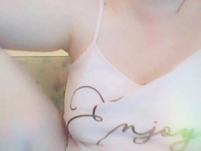 XMomentX1 on BongaCams 