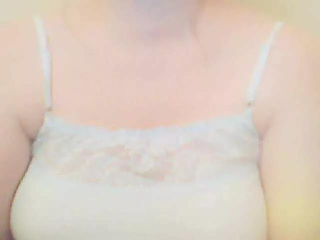 XMomentX1 on BongaCams 
