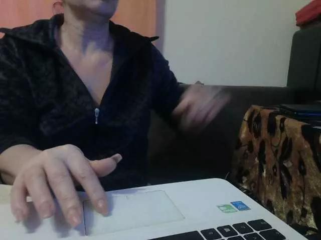 YasminaGeil on BongaCams 