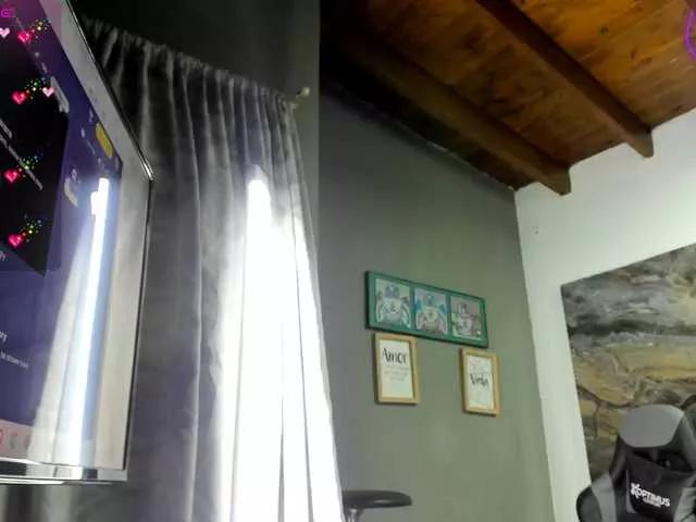 Yaya189 on BongaCams 