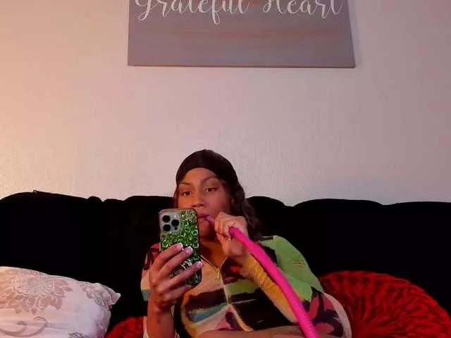 Yiauana on BongaCams 