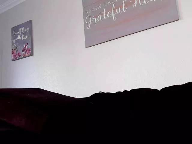 Yiauana on BongaCams 
