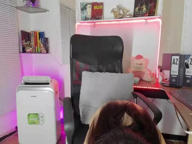 YUKIODAVIS on BongaCams 