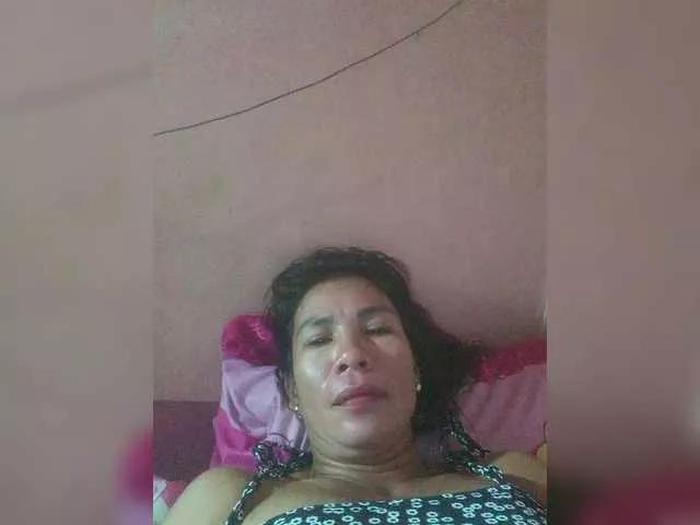 Yummyasian22 on BongaCams 