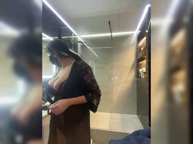 ZarinaMilf on BongaCams 