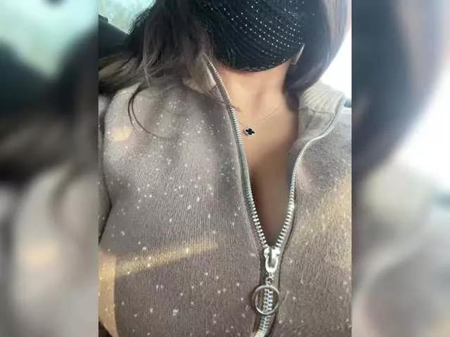 ZarinaMilf on BongaCams 