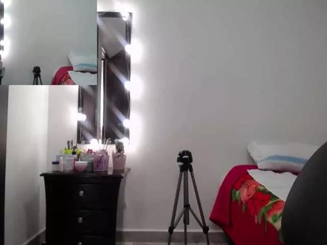 zoedoll on BongaCams 