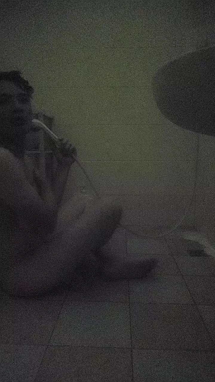 Offline 4a2j2001 on Cam4