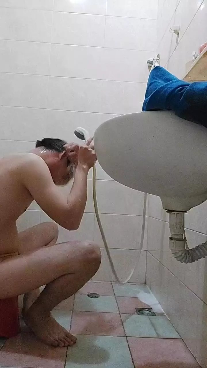 Offline 4a2j2001 on Cam4