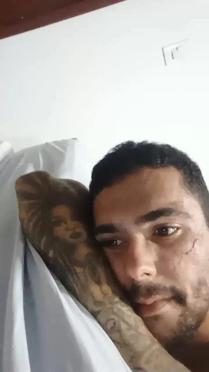 AbrahaoLutador on Cam4 