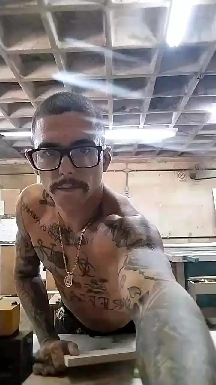 AbrahaoLutador on Cam4 