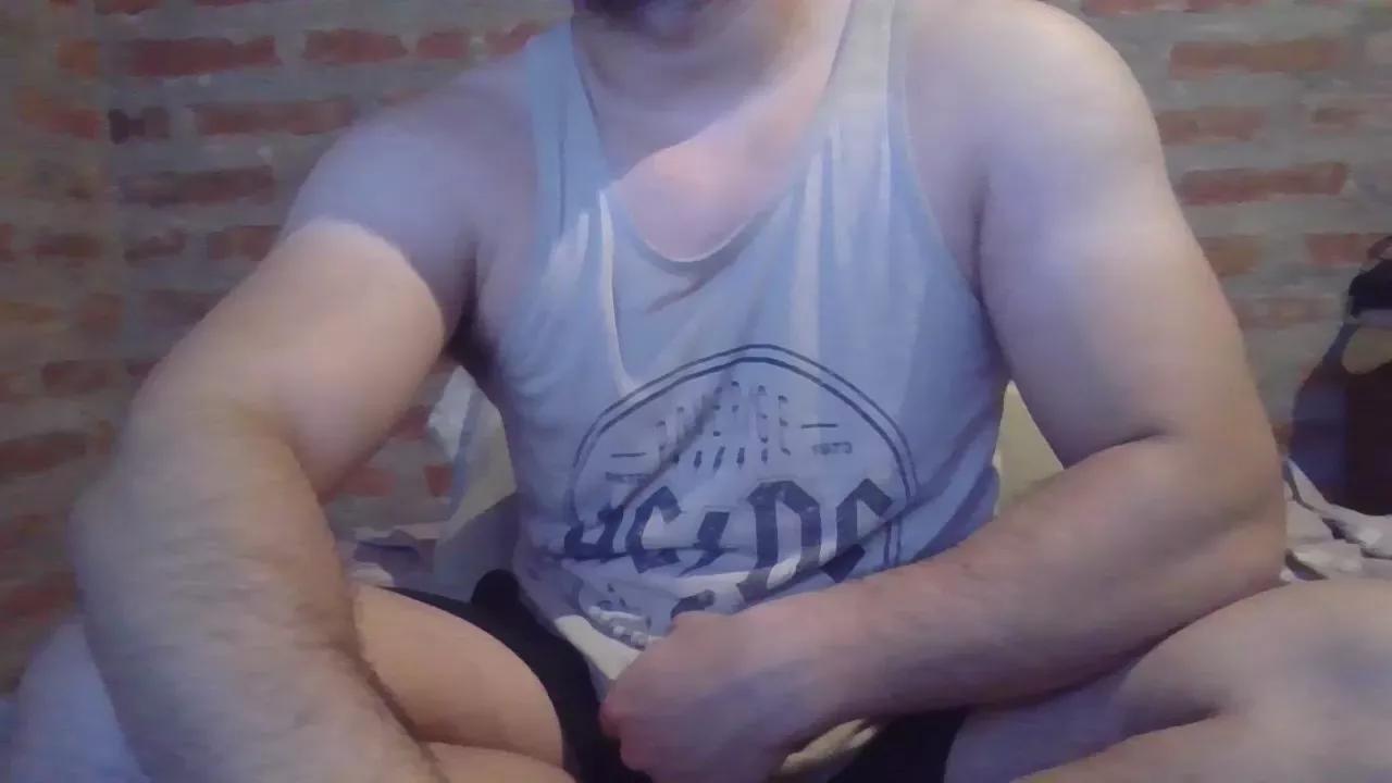 Agusnov90 on Cam4 