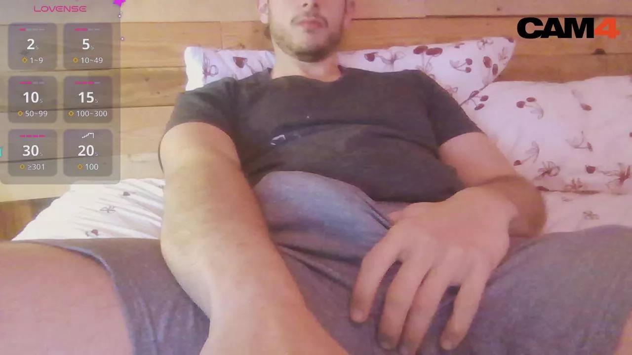 Akraga_cam on Cam4 