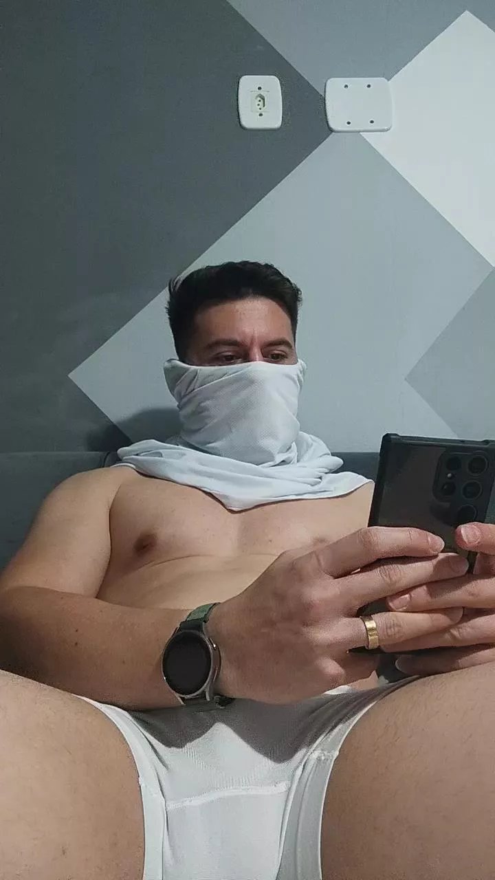 Offline alerrandroo1 on Cam4