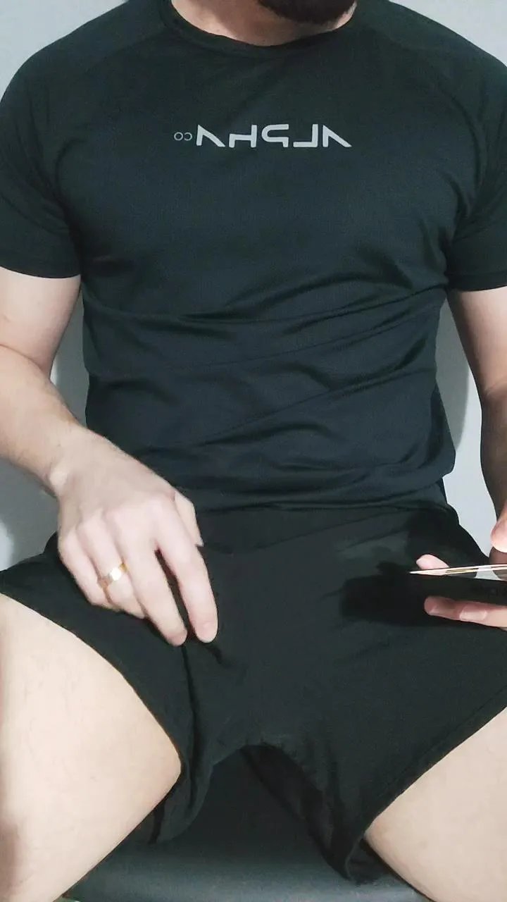 Offline alerrandroo1 on Cam4