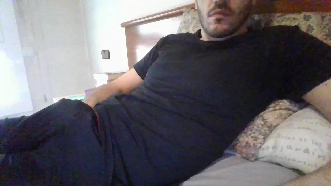 Alvarobcn34 on Cam4 