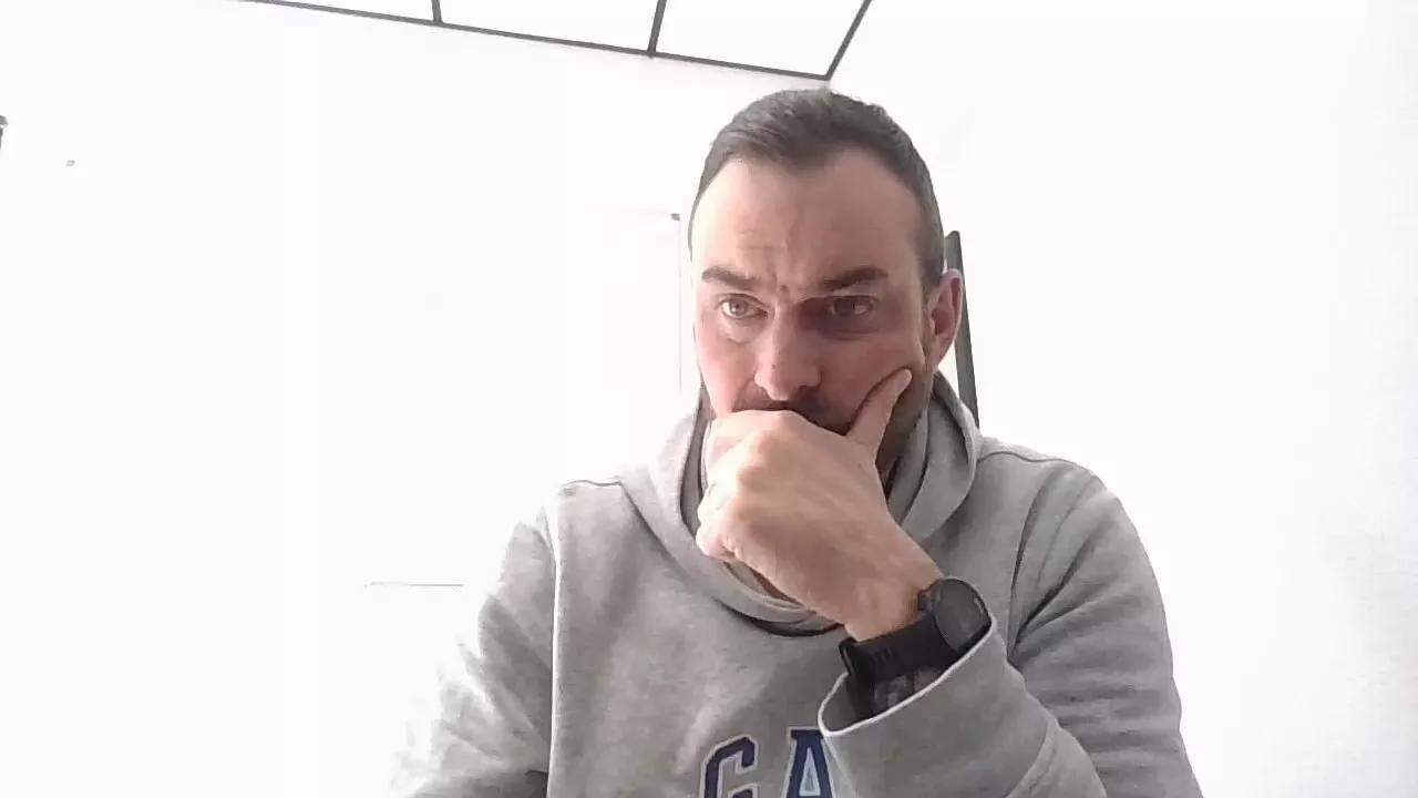 amant35_x on Cam4 