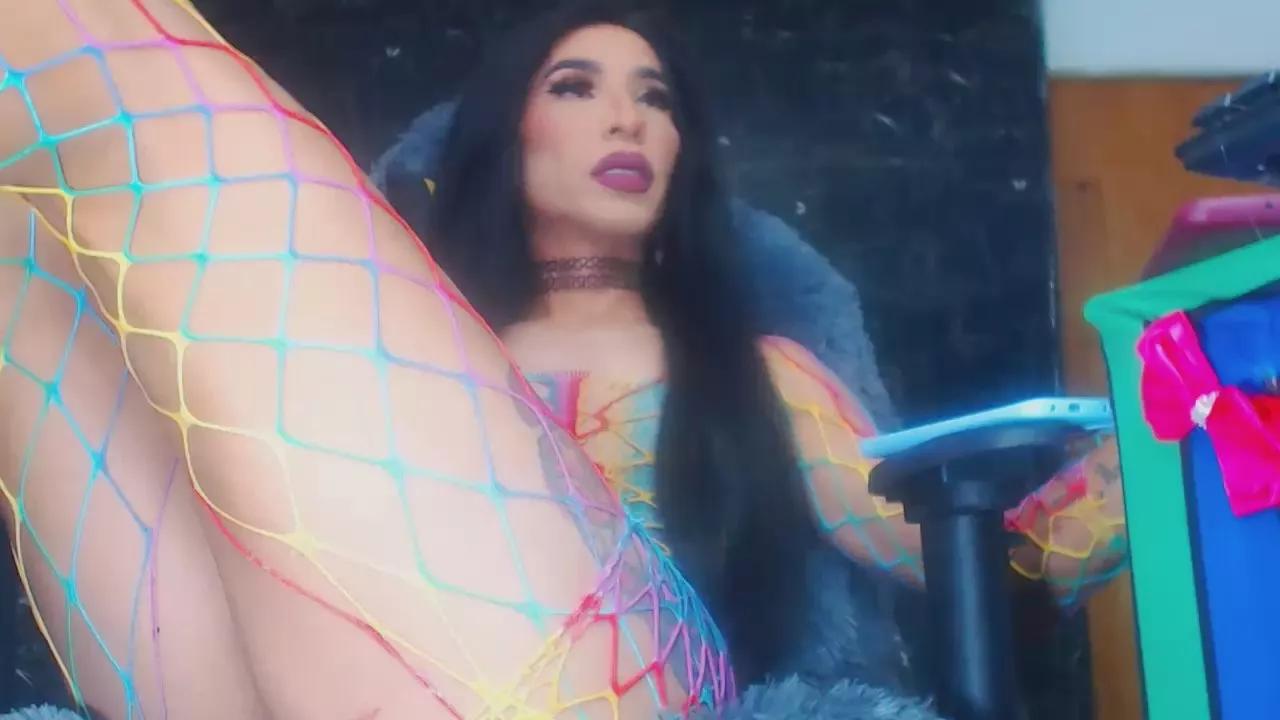 ana_k32 on Cam4 