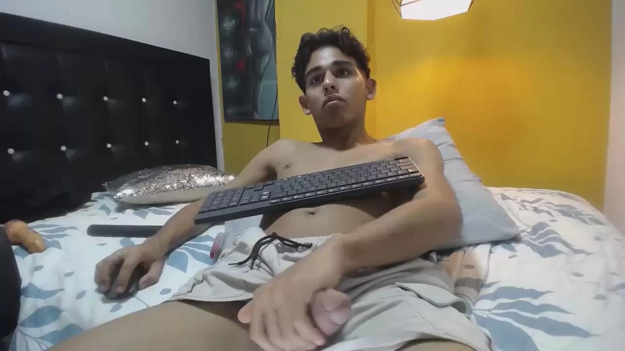 andres_hot22_ on Cam4 