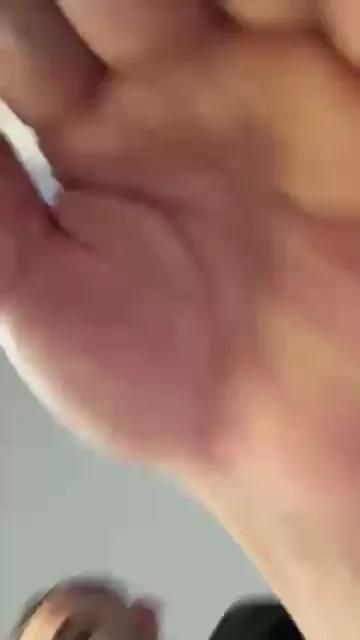 Andrew_wallker on Cam4 