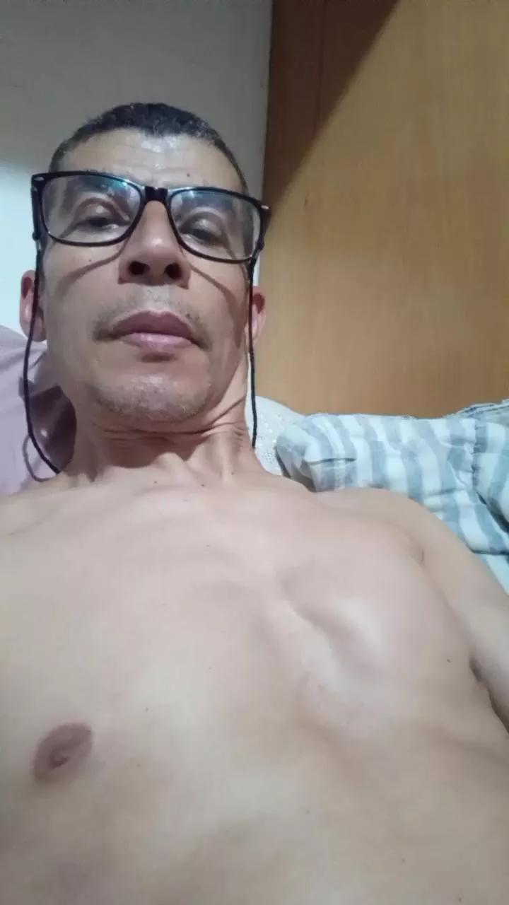 Antonyoluiz on Cam4 
