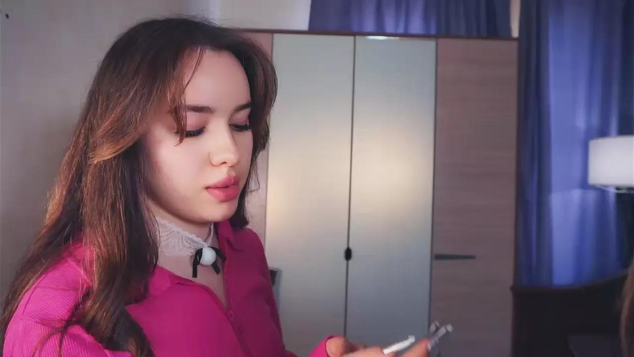 AraAleck on Cam4 