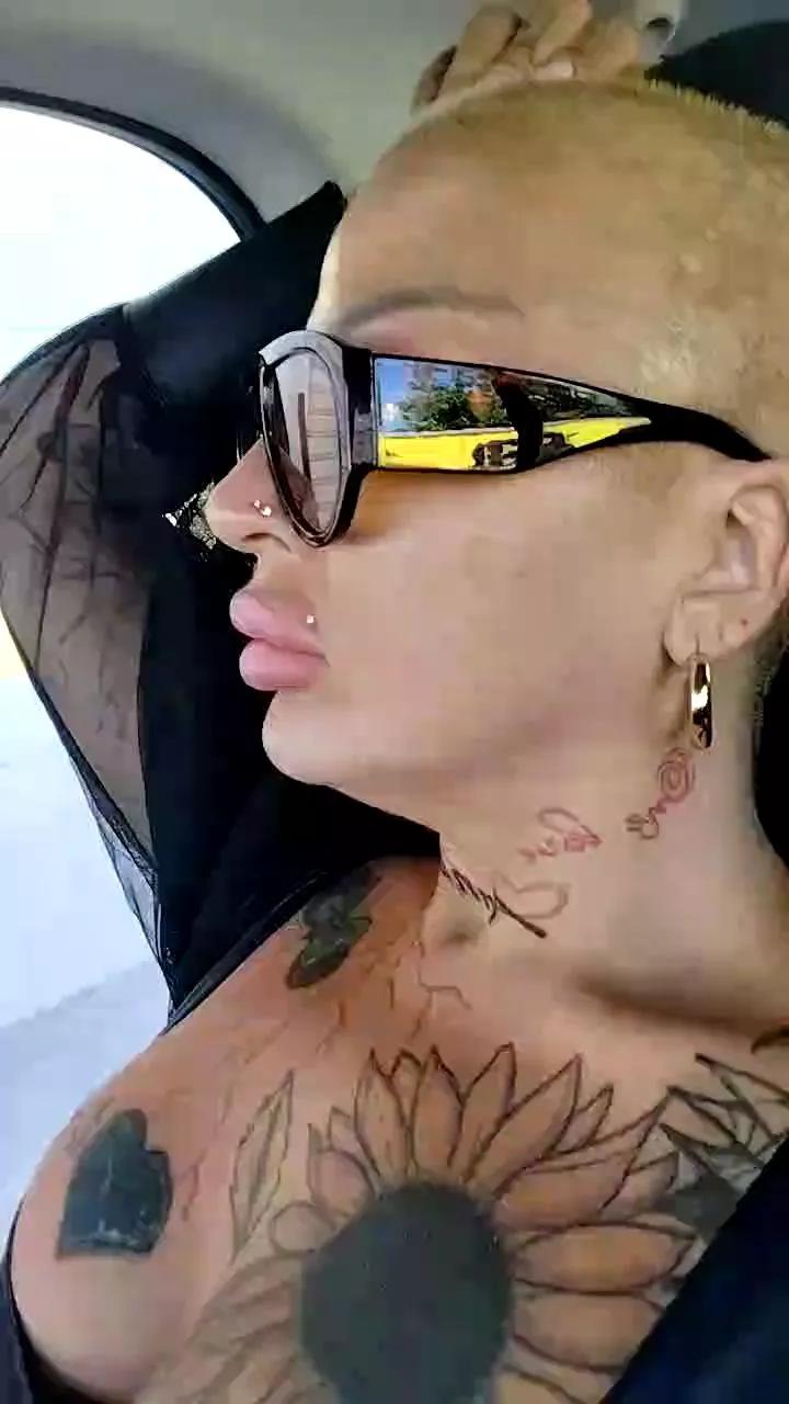 ASSERINA on Cam4 