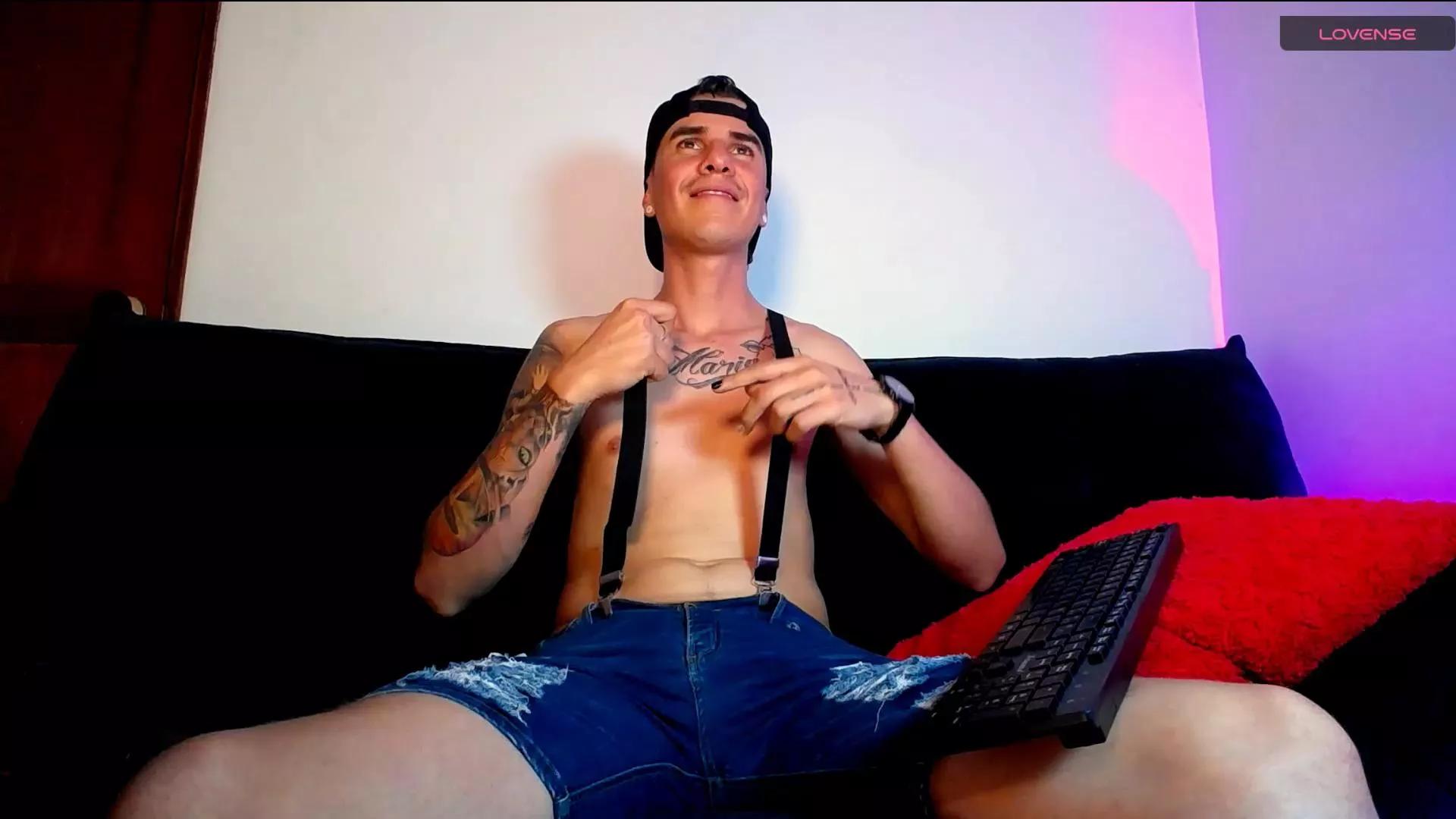 Baan9 on Cam4 
