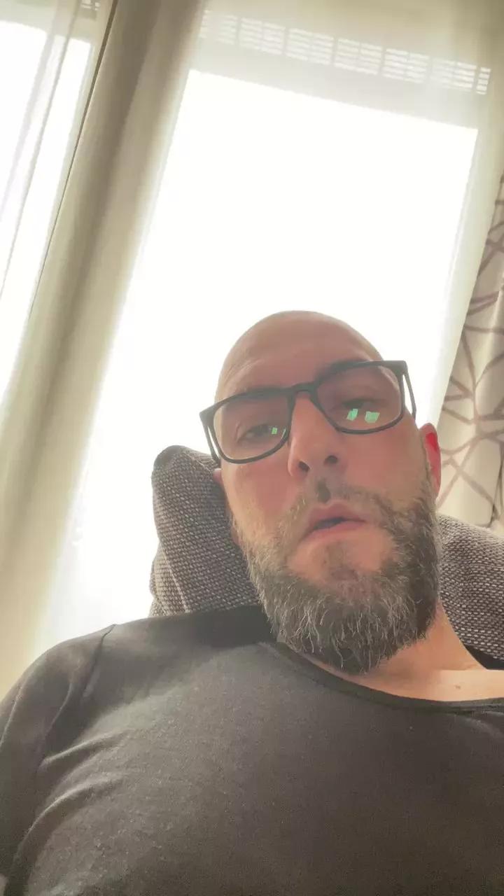 Banansex2040 on Cam4 