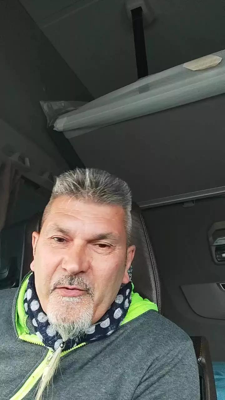 Batacchio70hot on Cam4 