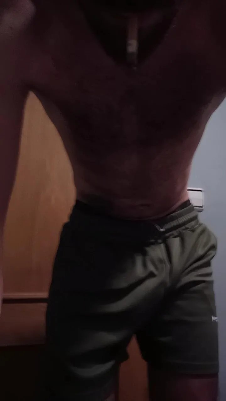 Offline Bcn18Real on Cam4