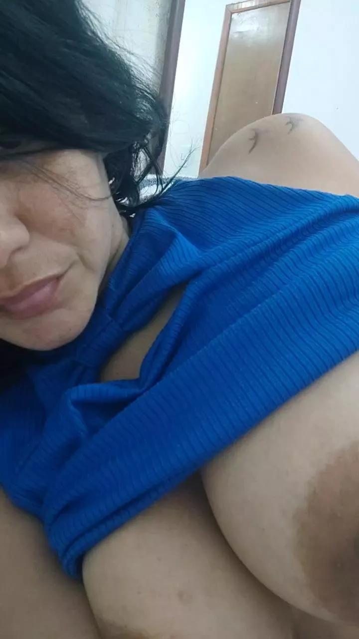 bebahot00 on Cam4 