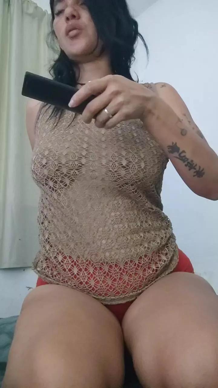 bebahot00 on Cam4 