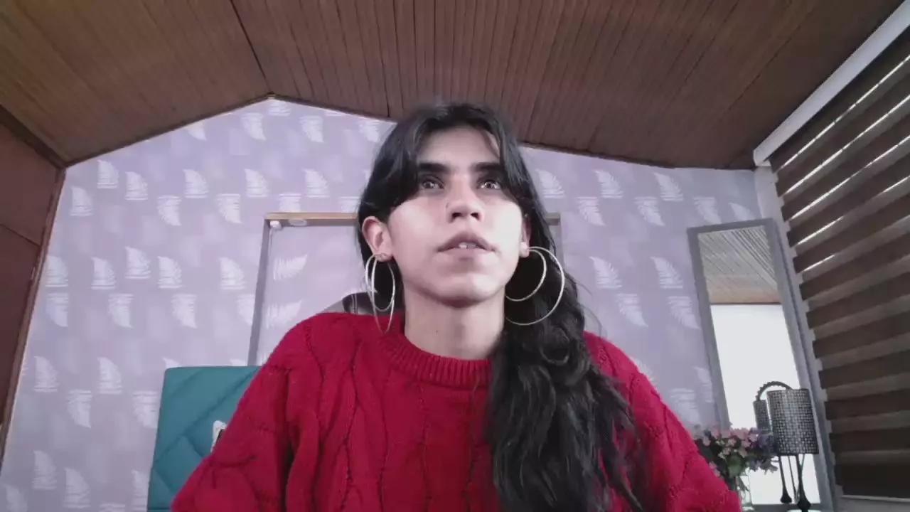 Bella_Poisonous on Cam4 