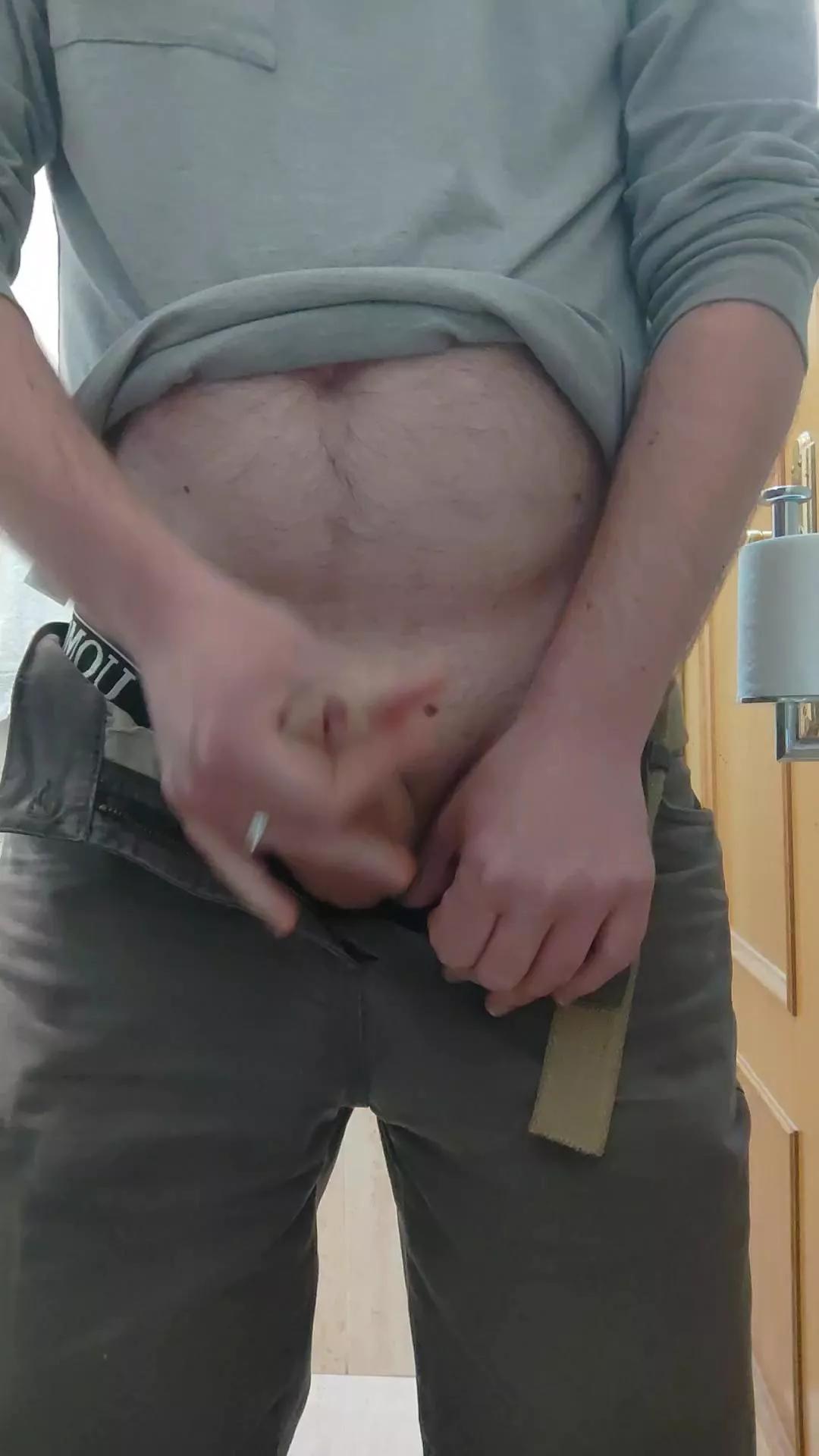 bi_curioso_xxx3 on Cam4 