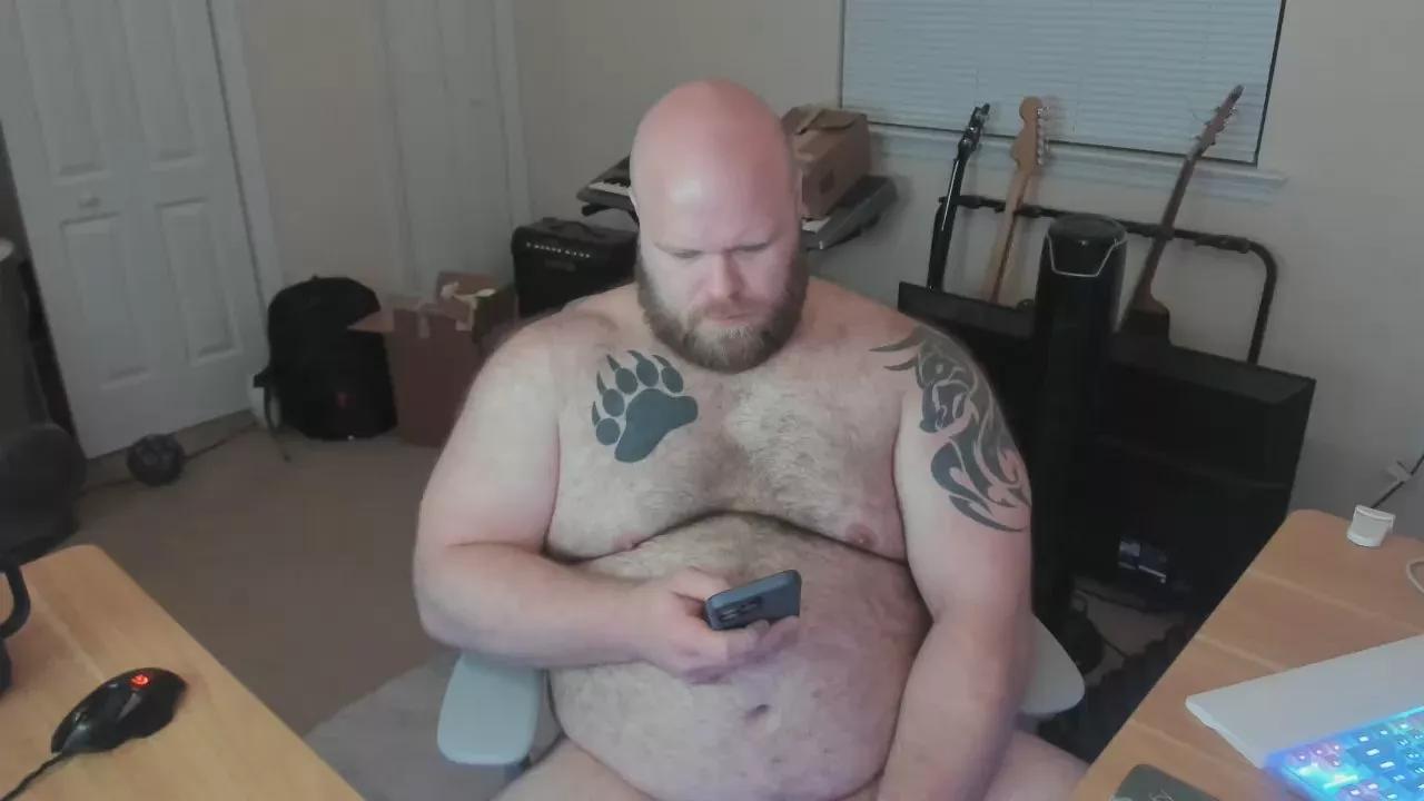bigbear555 on Cam4 