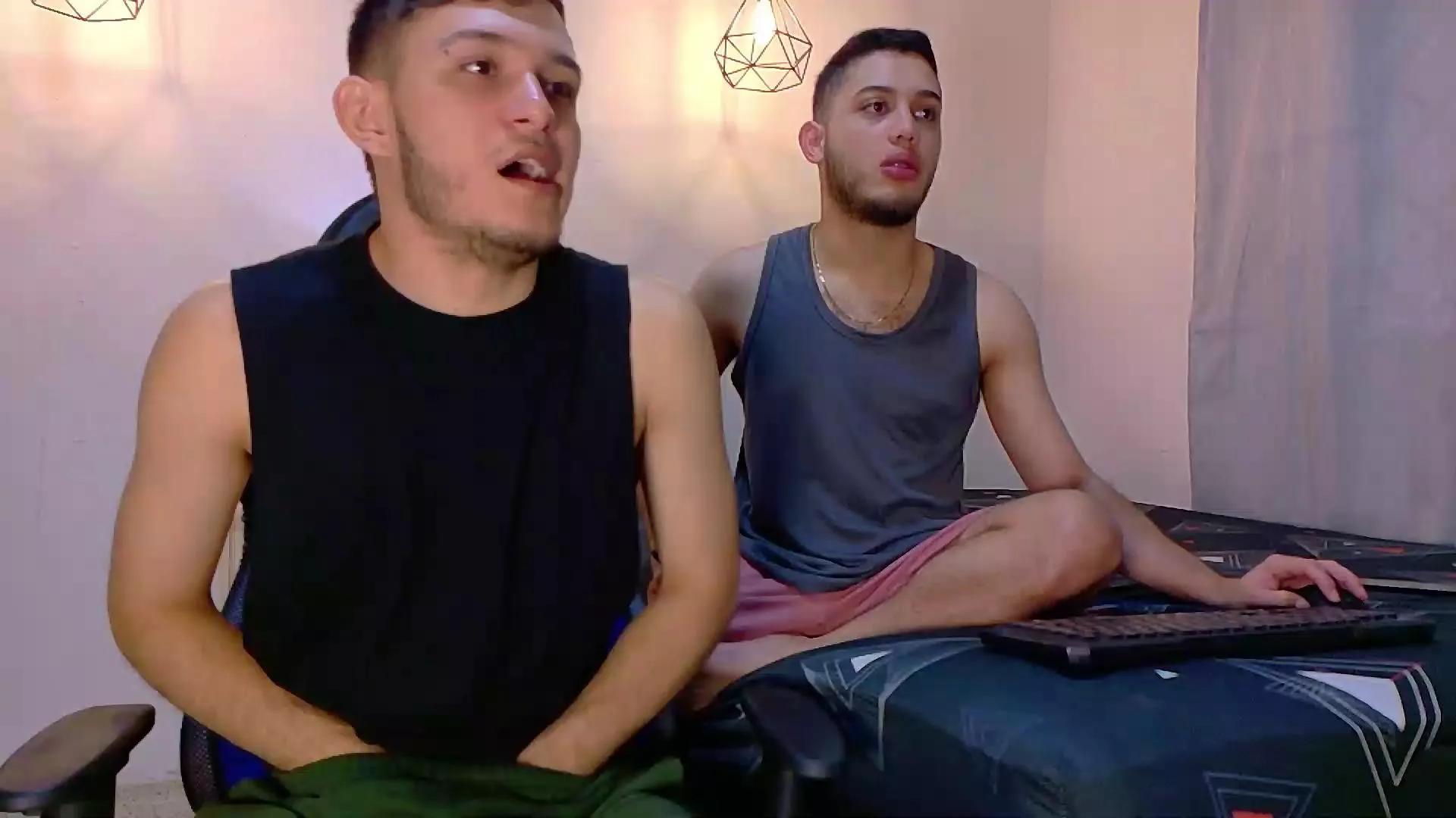 Billyytomy on Cam4 