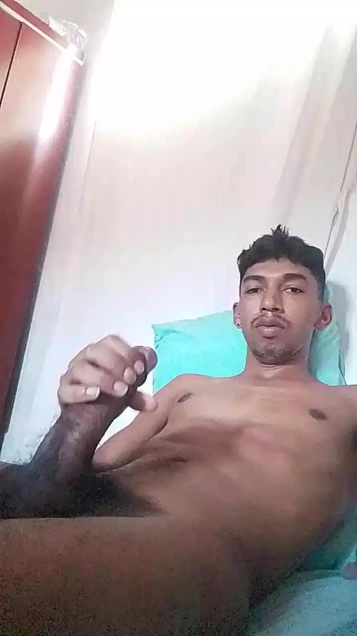 Binhox4 on Cam4 