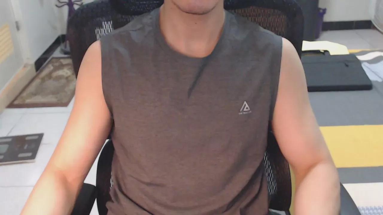 bio1988 on Cam4 