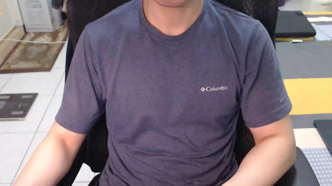 bio1988 on Cam4 