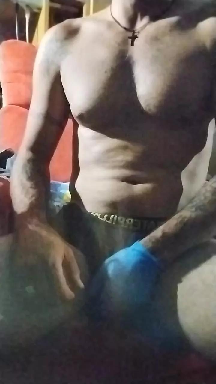 Biricchino1976 on Cam4 