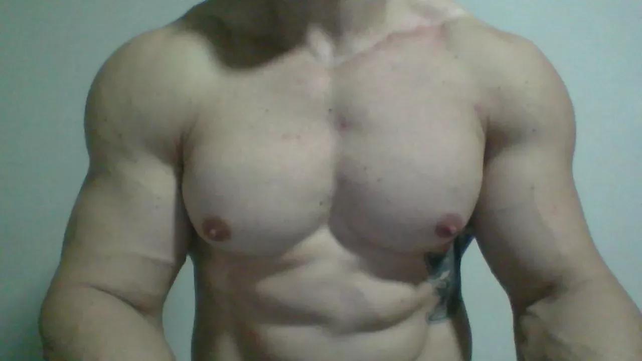 BranquinhoFit on Cam4 