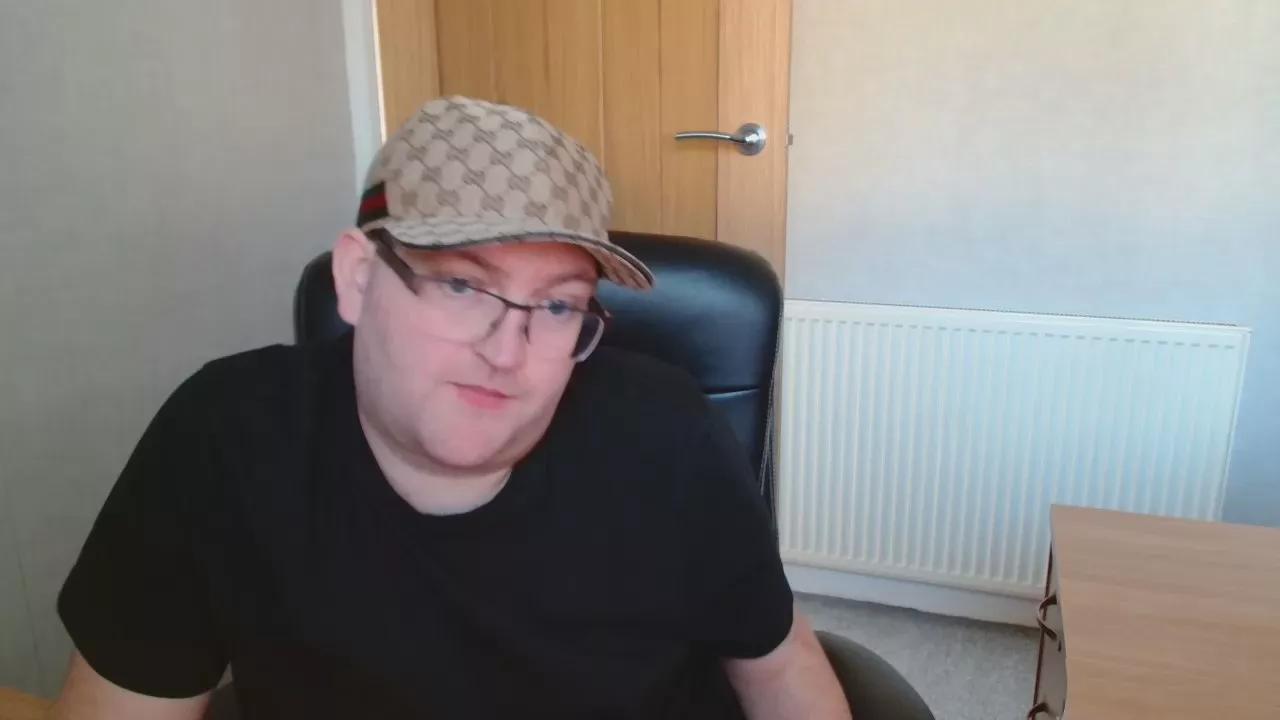 BrummieBoi89 on Cam4 