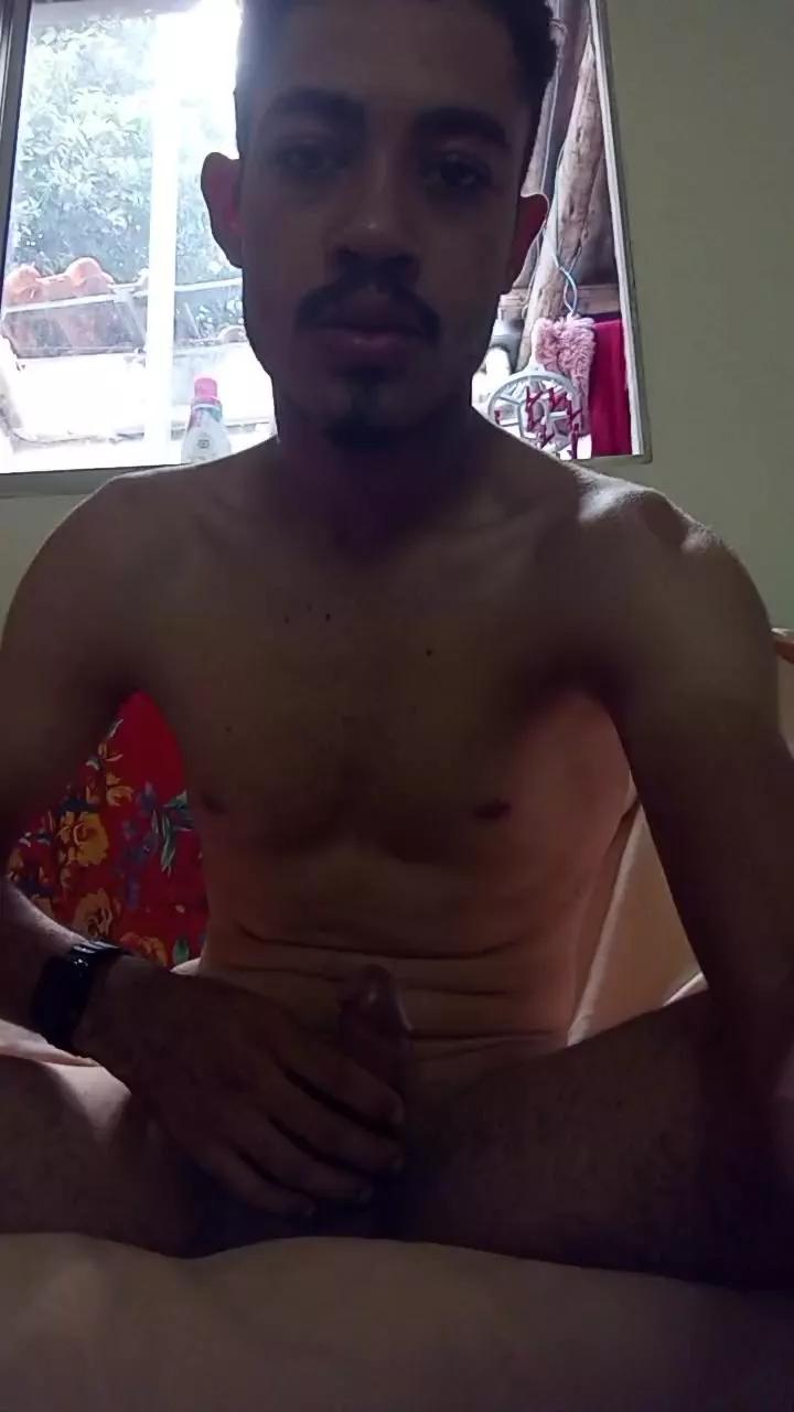Brunochr20 on Cam4 