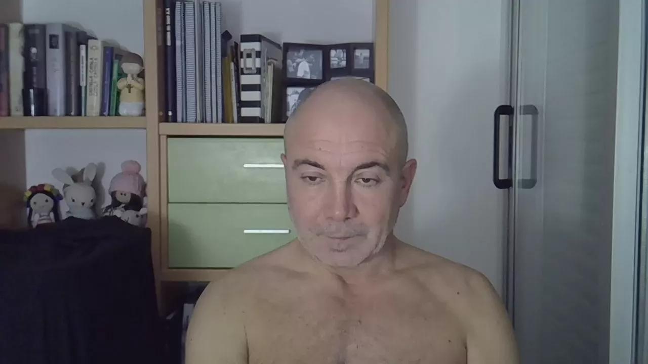 Bunner72 on Cam4 