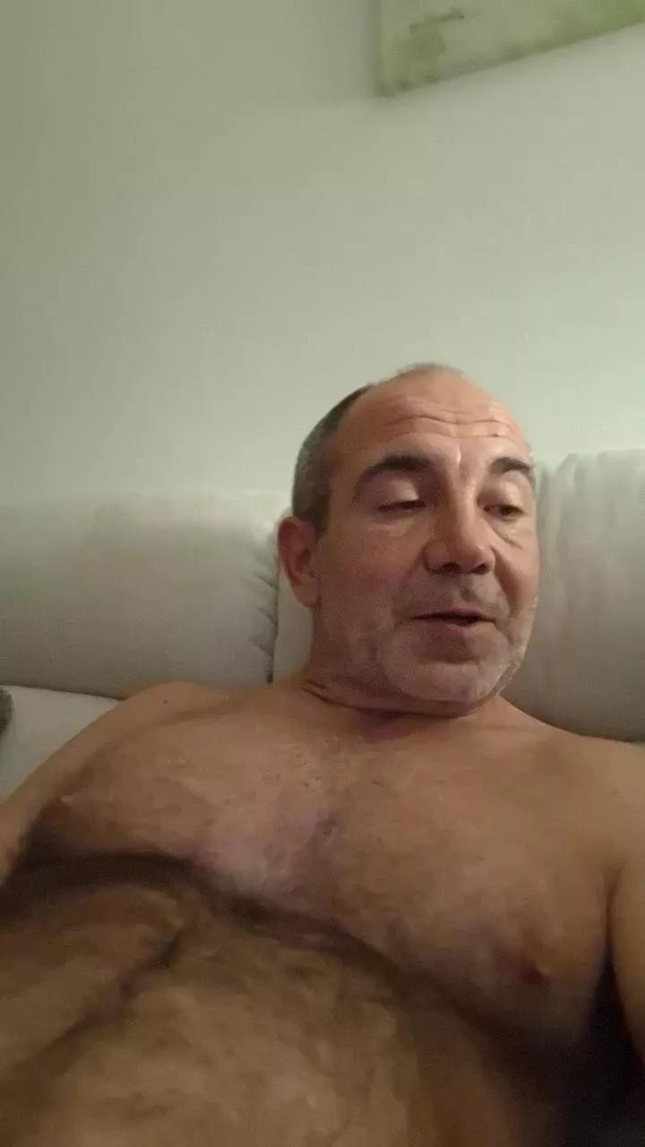 Bunner72 on Cam4 